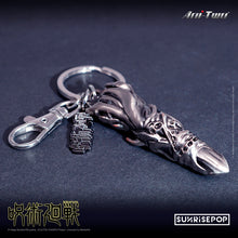 Load image into Gallery viewer, JUJUTSU KAISEN PEWTER KEYRING - SUKUNA FINGER
